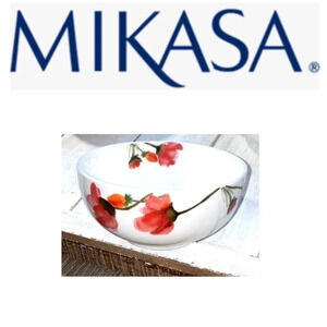 Set of 4 Mikasa Keira small bowls